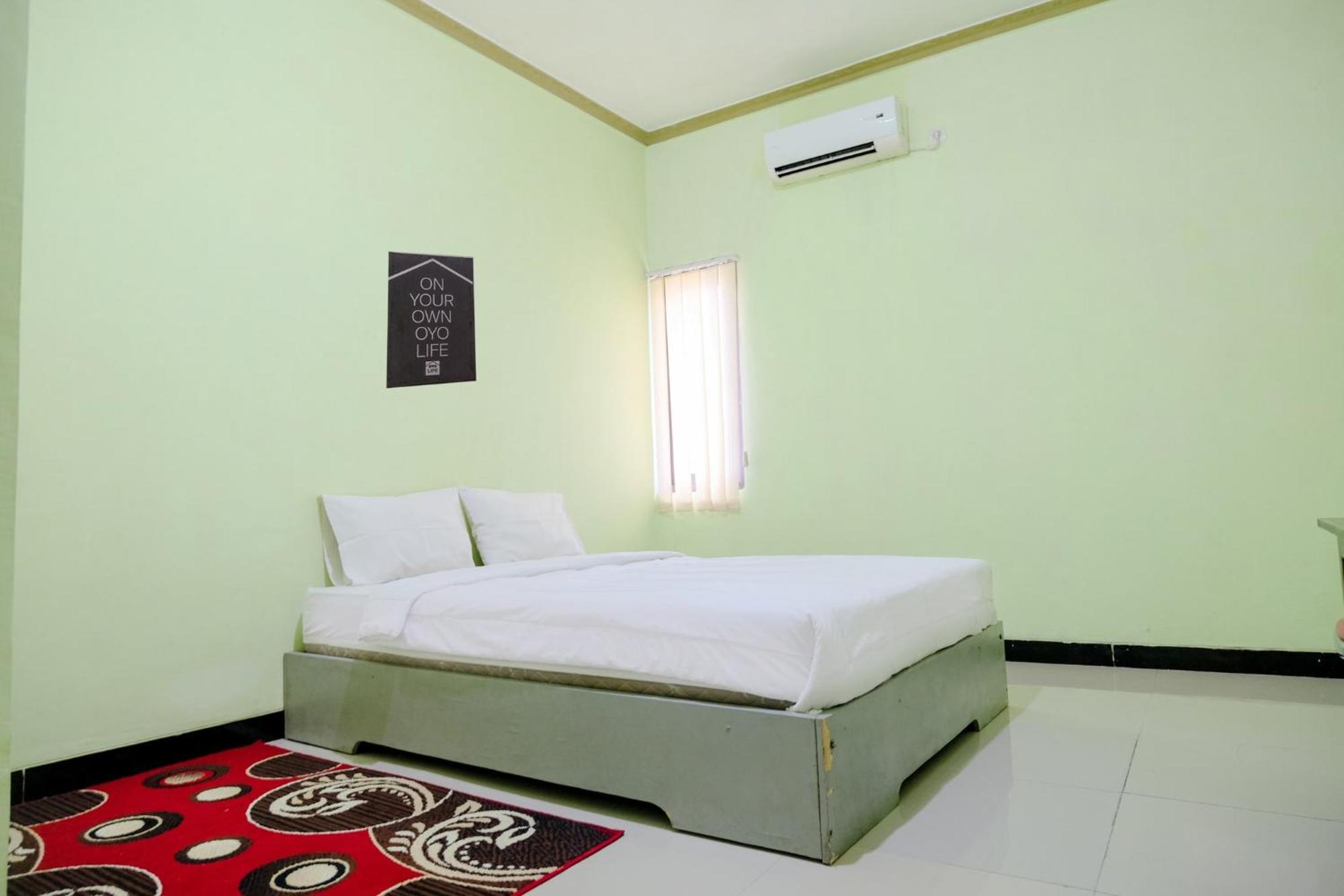Oyo Life 2508 Alba Suites Homestay Syariah Tulungagung Buitenkant foto