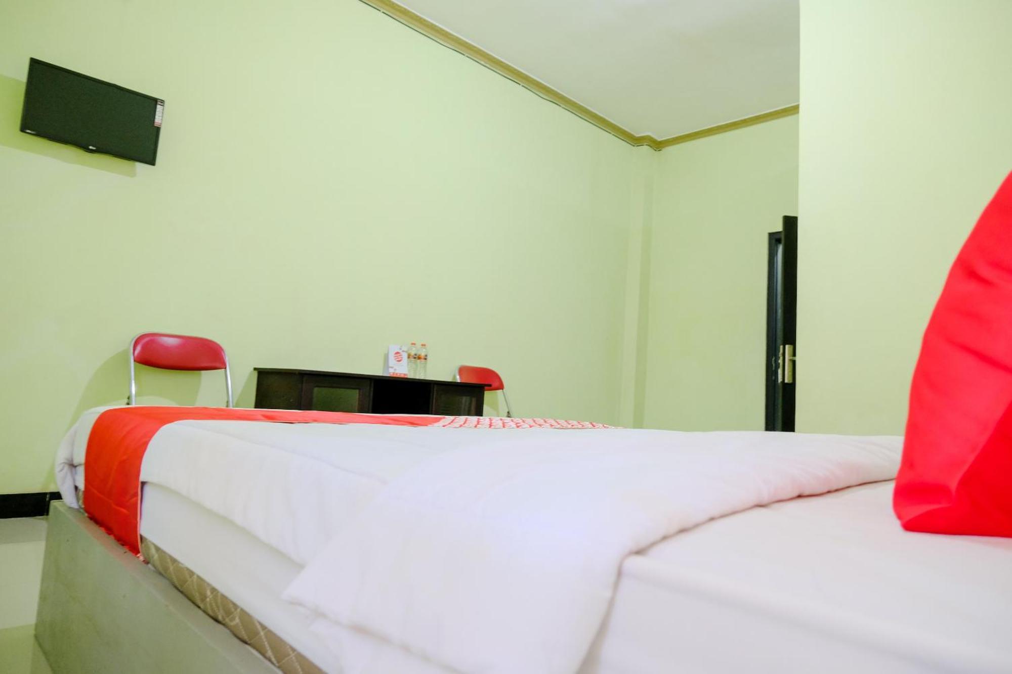 Oyo Life 2508 Alba Suites Homestay Syariah Tulungagung Buitenkant foto