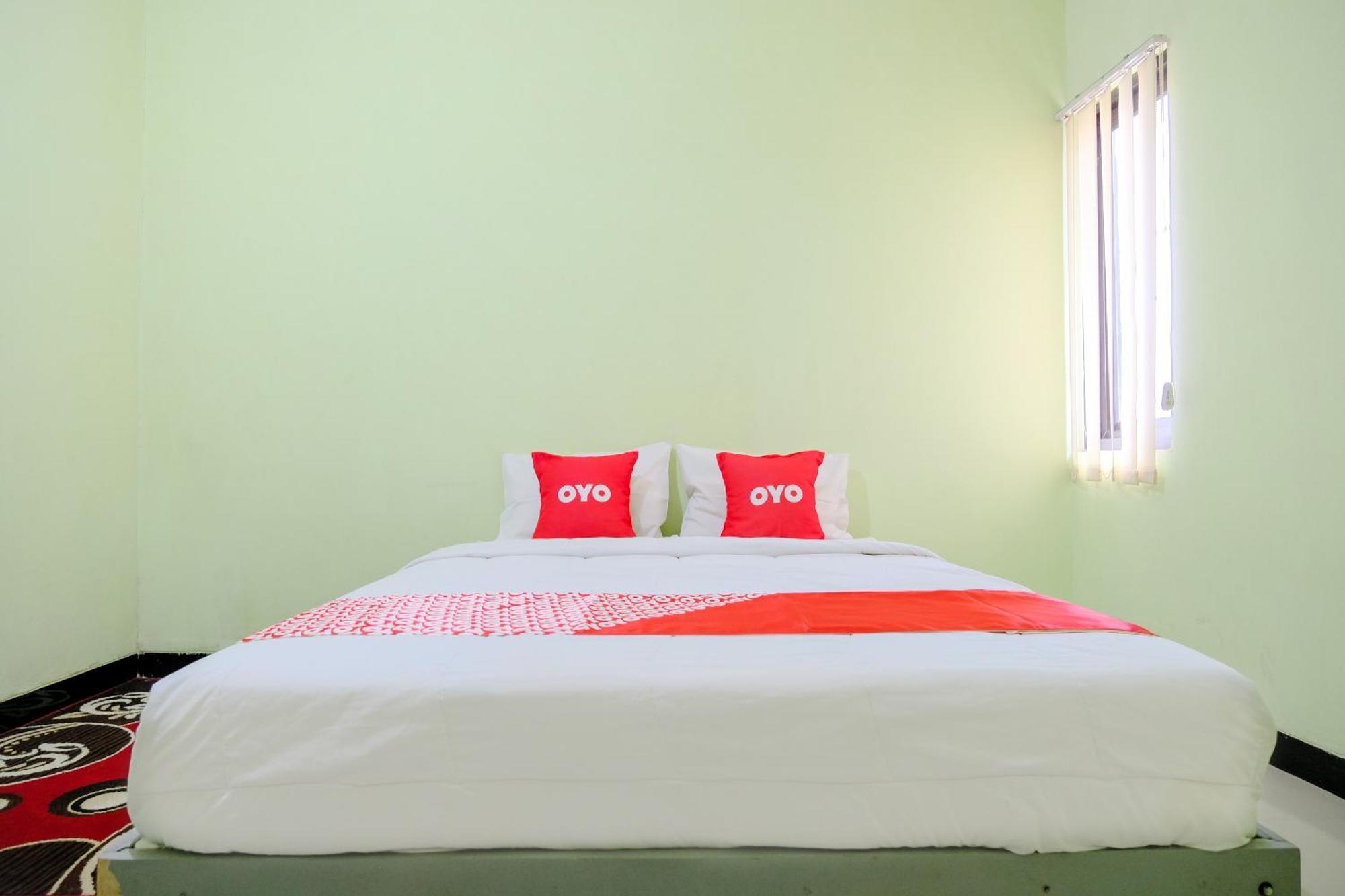 Oyo Life 2508 Alba Suites Homestay Syariah Tulungagung Buitenkant foto