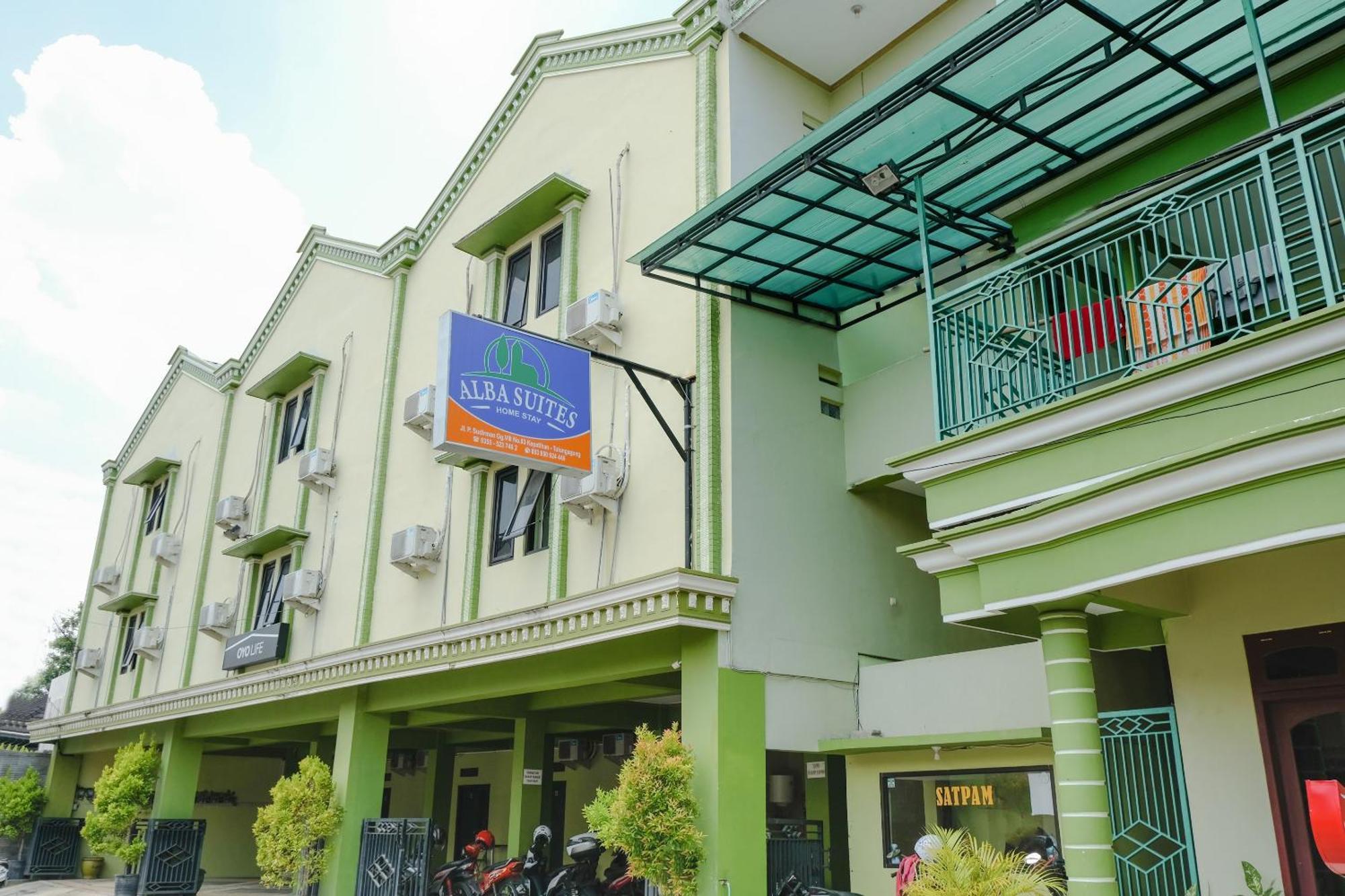Oyo Life 2508 Alba Suites Homestay Syariah Tulungagung Buitenkant foto
