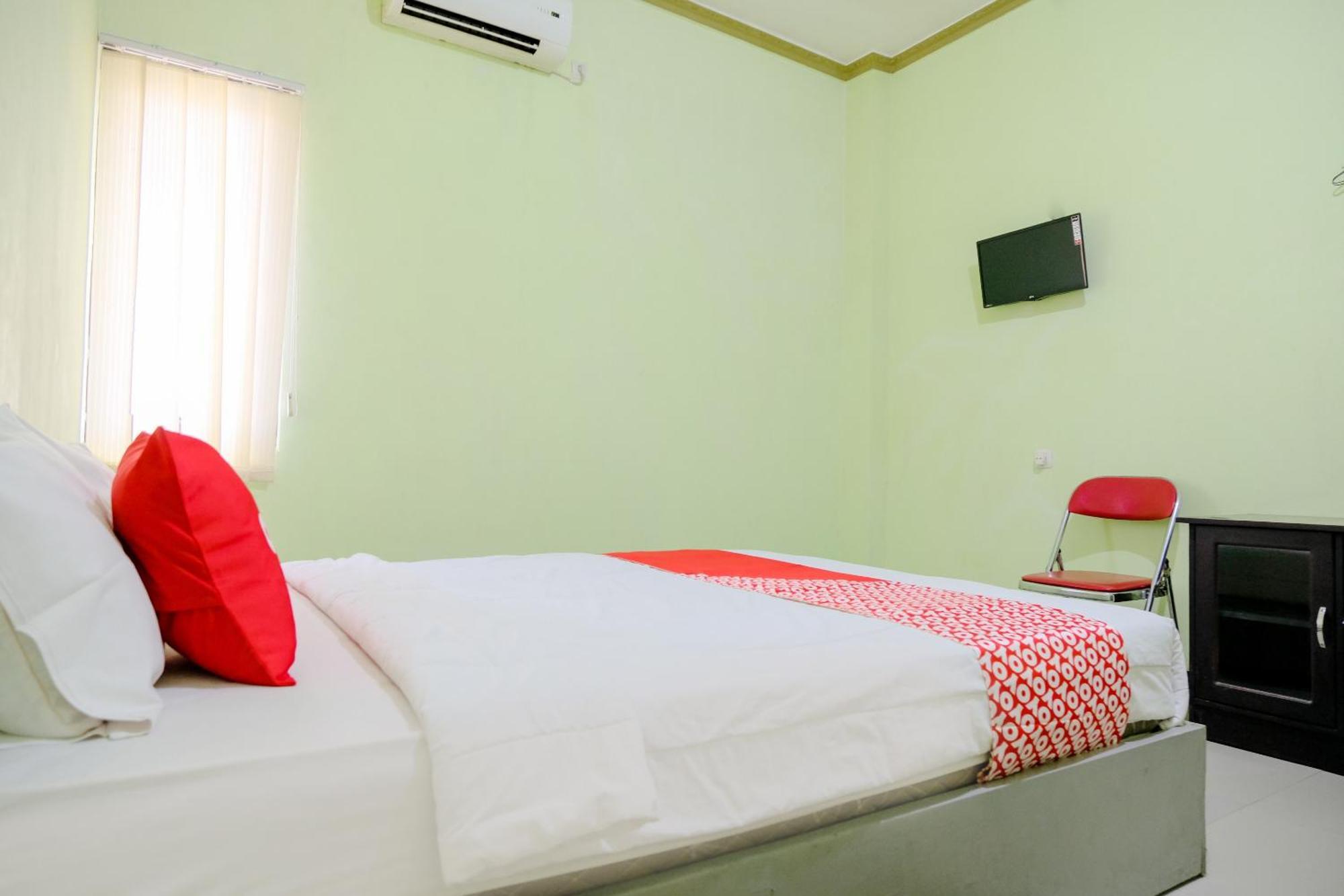 Oyo Life 2508 Alba Suites Homestay Syariah Tulungagung Buitenkant foto